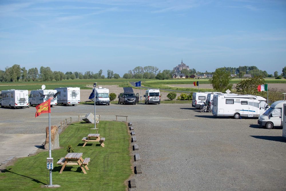 Aire camping-car  Ardevon (50170) - Photo 3